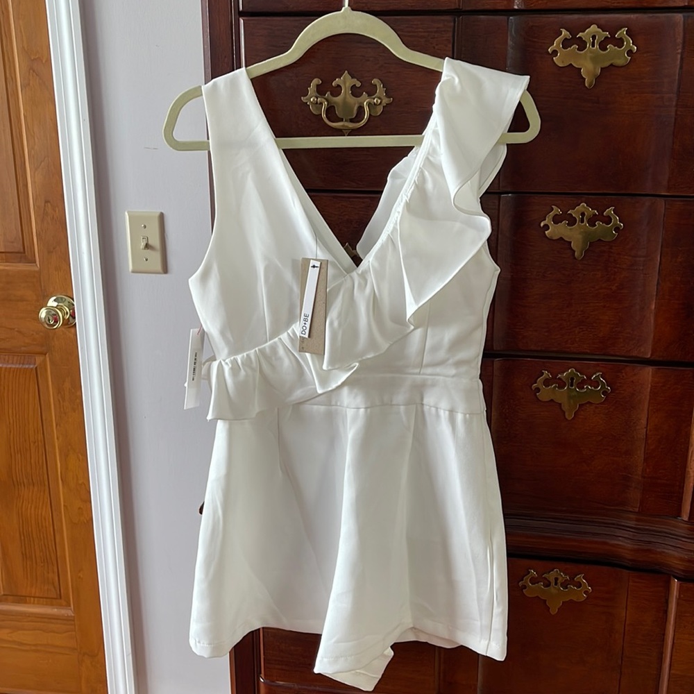 New Off white skort dress medium
